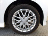 純正15インチアルミ!タイヤサイズは165/55R15です