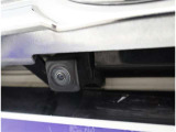 バックカメラが付いているので後方確認が非常にしやすいです。今や運転初心者も熟練者も必須装備!ついていて損はないですね♪