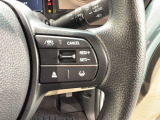 クルーズコントロールを装備しています。高速道路などで一定の速度で走ってくれるので運転が楽ですよ!速度を設定できますので、スピードの出しすぎにも注意できます。
