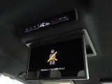 後席モニターを装備しています、後部座席の人も快適です。