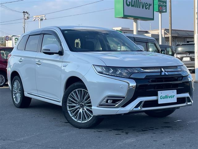 アウトランダーPHEV 2.4 G 4WD 4WD 修復歴無し