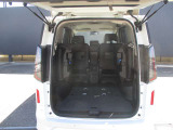 ラゲッジスペースはご覧の通りです。