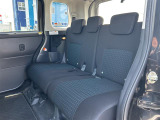 【 セカンドシート 】2列目も広々お乗りいただけます♪