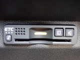 ■【ETC車載器】が装備されています。セットアップをしてお渡しとなり、ETCカードを差し込むだけで高速道路の利用が可能です。