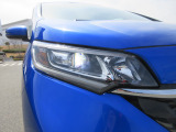 明るいLEDヘッドライトで、夜道も安心して運転して頂けます。