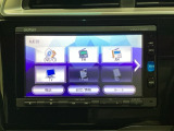 ナビゲーションはフルセグTV対応のGathers純正メモリーナビを搭載しています。Bluetoothオーディオ機能がありますので、スマートフォンなどの音楽も再生できます。