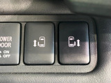 【両側パワースライドドア】スマートキーや運転席のスイッチで後席両側スライドドアの開閉が可能♪電動だから力を入れてドアを開ける必要が無く、小さなお子様でも簡単に開け閉めでき快適です♪