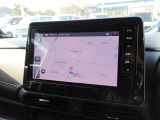 日産純正カーナビゲーション・大画面表示で地図も見やすく、初めての道もこれがあれば安心ですね。