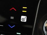 シートヒーター装備付き車!!座席に埋め込まれた電熱線によりシートを暖めることが出来る装備で、温められたシートは、寒い冬には最適です!!