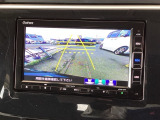 バックモニター付きで、車庫入れやバック時の後方確認をサポート。