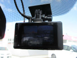 【ドラレコ】最近の装着率の高いドライブレコーダー装備です。万が一の時の証明やアオリ運転の抑制効果もありますね。