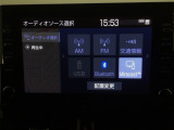 スマートフォンに接続すると、音楽を聴くことができます♪もちろんFM/AMラジオもお聞きいただけますよ♪