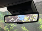 【デジタルインナーミラー】後席の大きな荷物や同乗者で後方が確認しづらい時でも安心!カメラが撮影した車両後方の映像をルームミラー内に表示。クリアな視界で状況の確認が可能です!