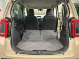 リアシートを倒すと、ラゲッジスペースを広くお使いいただけます!