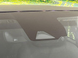 【トヨタセーフティセンス】走行中に前方の車両等を認識し、衝突しそうな時は警報とブレーキで衝突回避と被害軽減をアシスト。より安全にドライブをお楽しみいただけます。