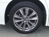 純正18インチアルミホイール!ボディにバッチリ合ってます!