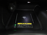 純正オプションのワイヤレス充電器を装備しています。自動車保険もお任せ下さい。Honda自動車保険あんしんプランと長期プランでより一層も安心をプラスしてご案内いたします。