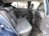 後部座席も気になるようなキズ・汚れやへたり等、大きなダメージはなく、良好な状態です。しっかりとクリーニング整備をしご納車いたします。