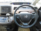 清潔で広々した座席です!是非、現車を見て体感してみてください。