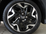 アルミホイール付きで足元もスタイリッシュに!