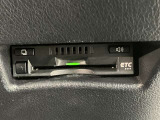 ETC車載器です!高速道路の料金所で慌てて小銭を探すことも無くなります。キャッシュレスでスイスイ、ストレスフリー♪