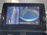 アラウンドビューモニターは前方や側面を映し出すことも可能ですので発進時の確認や幅寄せ離合時などにとても便利です。