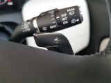 【パドルシフト】運転席から任意で、変速を自由自在に操ることができます。