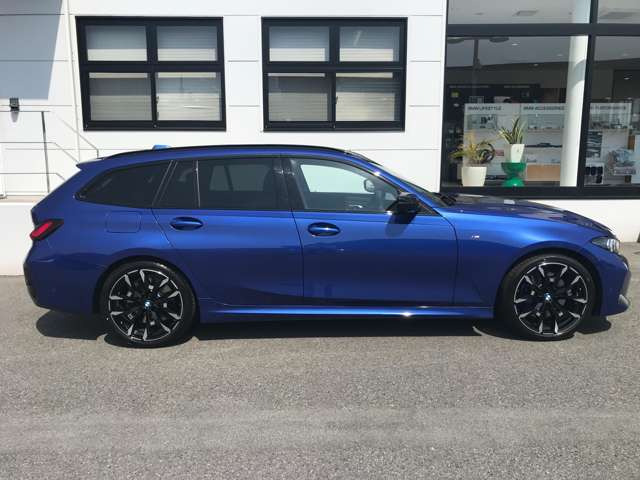 BMW 3シリーズツーリング 318i Mスポーツ の中古車詳細 (2,000km 