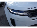 日中でも薄暗い場所や天気が悪いときに、オートヘッドランプが点灯していることで、他の車両や歩行者に自車の存在を知らせやすくなります。これが事故防止に寄与します。
