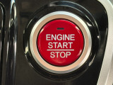 鍵を取り出さずに始動できるプッシュスタート。快適にお使いいただけます。