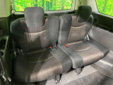3列目シートはもちろん状態良好☆大人でもゆったりと座って頂けますので、大人数でのお出かけもラクラクです♪ご家族で、気の知れた仲間で、ドライブに行くのが楽しみですね♪