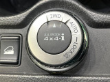 【オールモード4&times;4】2WD/4WDモードを手軽に切り替え可能。燃費重視の2WD、スタック時に役立つLOCK、AUTOモードでは4WDの配分を自動で調整し、路面状況を問わず安定した走りをサポート。