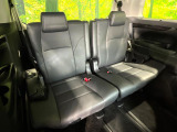 3列目シートはもちろん状態良好☆大人でもゆったりと座って頂けますので、大人数でのお出かけもラクラクです♪ご家族で、気の知れた仲間で、ドライブに行くのが楽しみですね♪