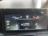 デジタル式のスピードメーター。