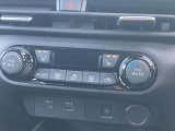 ◆エアコン◆温度の設定をしてAUTOボタンを押すだけ簡単。運転席、助手席にはシートヒーターがついております