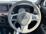【ステアリングスイッチ】運転中、前方から目線をそらすことなく、オーディオ等の操作が可能な便利機能!安心&快適なドライブを演出してくれます♪