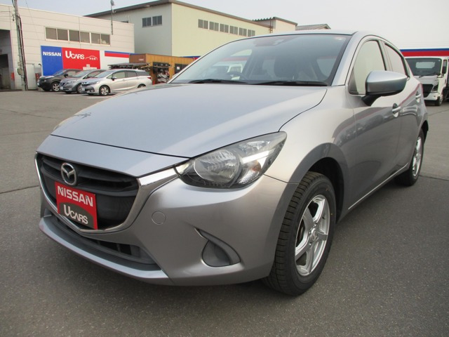 デミオ 1.3 13S 4WD 