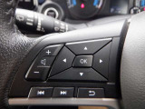 ステアリング操作と同時にオ-ディオなどの操作が可能です♪