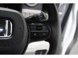Hondaセンシングの機能のひとつ、アダプティブクルーズコントロール付!アクセルから足を離しても設定したスピードと前車との車間を保ち走行してくれます!車線維持もアシスト☆高速道路で疲労軽減ですね☆