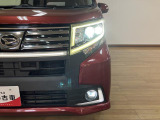 LEDヘッドライト&LEDフォグランプを装備!白く明るい光で暗い道の運転も安心です♪