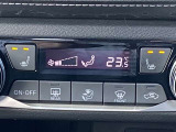 運転席、助手席にシートヒーター装備。冬場の寒い時に座面を温めてくれます。