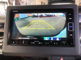 【バックカメラ】駐車時に安心のバックカメラが装備されています!