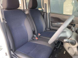運転席からの視界もよくどなたがお乗りになられても運転しやすい車両になっていますよ
