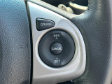【 ステアリングスイッチ 】手元のスイッチでナビ操作が可能です!!非常に便利な機能です。取り付けのナビによってはオプション設定となっております!詳しくはスタッフまで♪