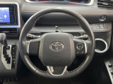 ステアリングも使用感が少なく、きれいな状態となっております♪