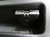 ETC車載機です。高速・有料道路の料金をキャッシュレスでスムーズに通過できます。