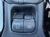 ブレーキホールドシステムで運転をサポート♪こちらのシステムがONのとき、ブレーキペダルから足を離してもブレーキ状態を維持する事ができます!