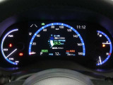 各操作スイッチは使いやすい位置に配置され、とっても見やすいメーターです。夜間時はラグジュアリーな気分にさせてくれる照明が魅力ですので、夜のドライブも楽しみになりますよ♪