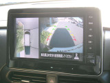 アラウンドビューモニター付きです 上から見たイメージで駐車出来ますので車庫入れの苦手な方も楽に駐車出来ます♪