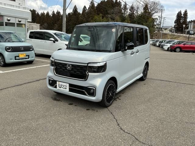 N-BOXカスタム ターボ コーディネートスタイル 2トーン 4WD 